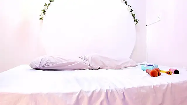 lunaangel22 online show from April 9, 8:58 pm