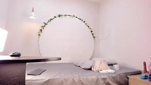 lunaangel22 online show from April 14, 7:31 pm