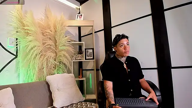 CasperMilers online show from April 12, 12:43 pm