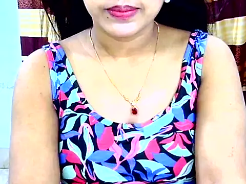 Noor Zarin online show from April 16, 10:34 pm