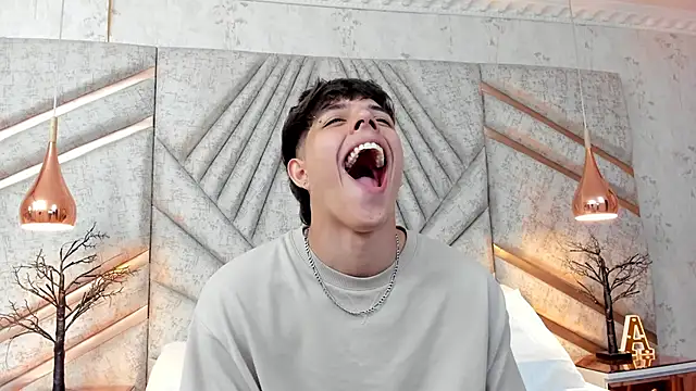 DamiaanXx online show from April 13, 12:43 pm