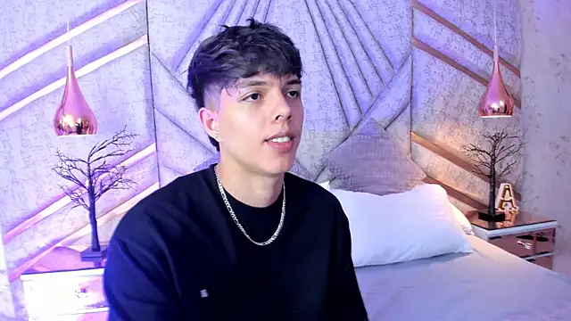 DamiaanXx online show from April 15, 1:29 pm