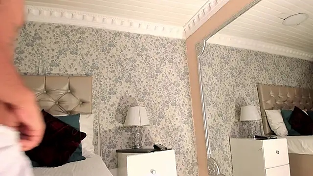 DannTaylor online show from April 11, 12:09 pm