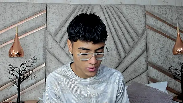 DannTaylor online show from April 16, 12:50 pm