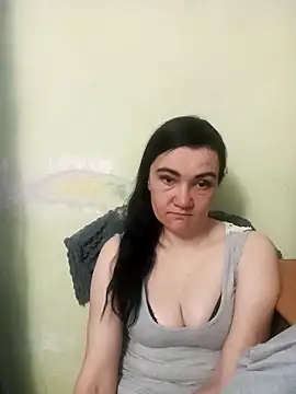 AlissaSecret online show from April 9, 6:30 am