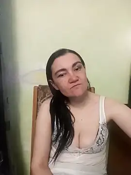 AlissaSecret online show from April 27, 5:00 pm