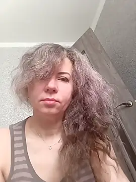 TaynaSecret online show from April 3, 5:16 am