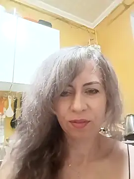 TaynaSecret online show from April 17, 9:07 pm