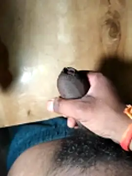 smalldick691333 online show from April 18, 2:32 pm