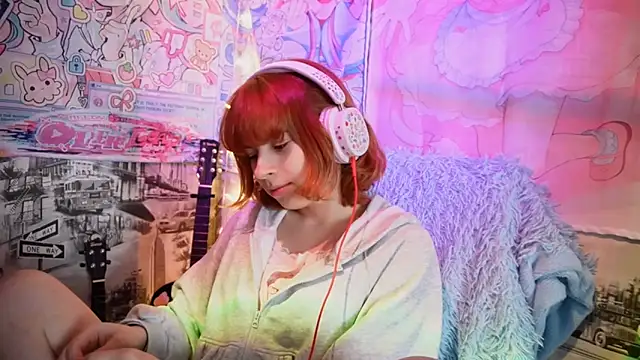 Janet Vibes online show from April 13, 3:06 pm