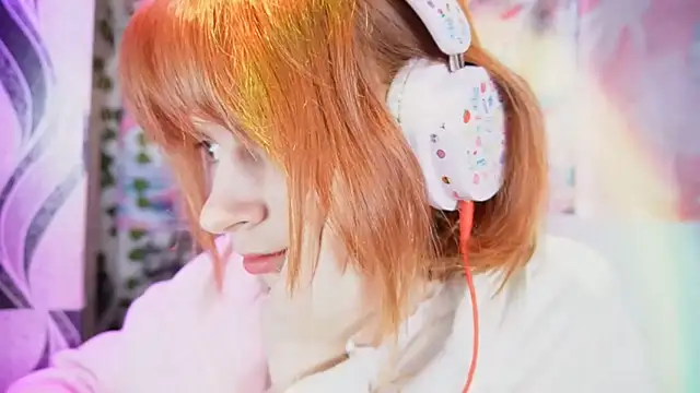 Janet Vibes online show from April 16, 3:02 pm