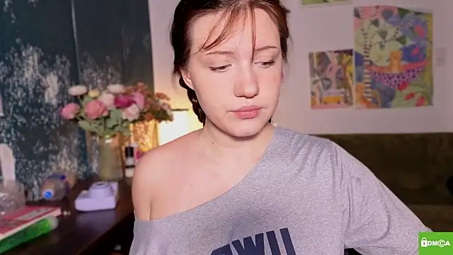 bikinibottom001 online show from April 13, 1:11 am