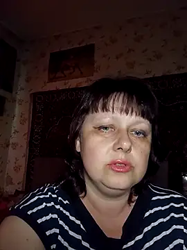 AuroKaria online show from April 12, 2:11 pm