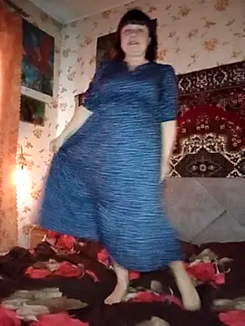 AuroKaria online show from April 13, 3:28 pm