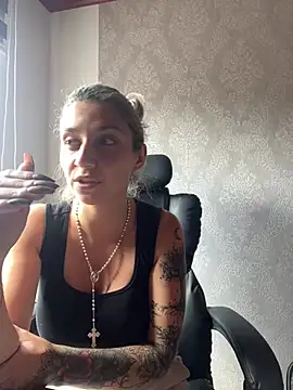 Snapshot of Isabella_varella- chatting on July 14, 3:40 pm Isabella varella- online show from July 14, 3:40 pm