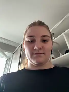 Flowers454 online show from April 13, 5:24 am