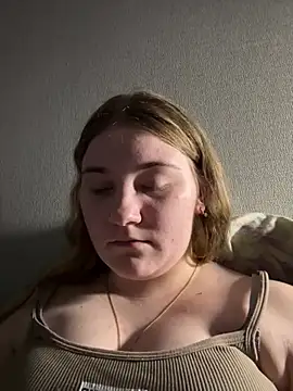 Flowers454 online show from April 17, 9:18 pm