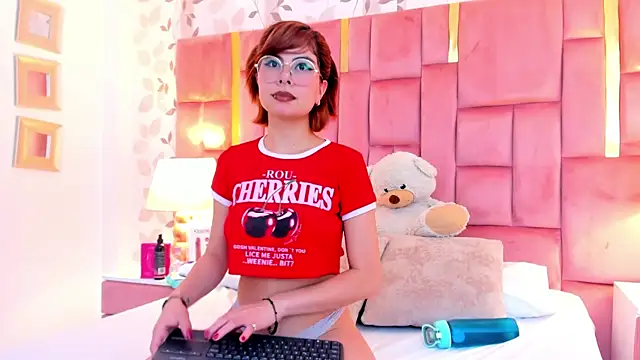 NahiaMendoza online show from April 17, 3:31 am