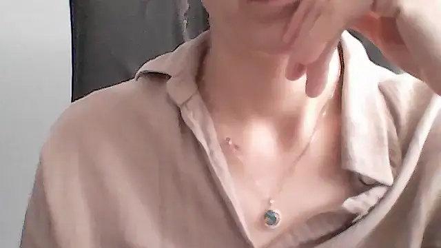 sara 41 online show from April 16, 10:16 am