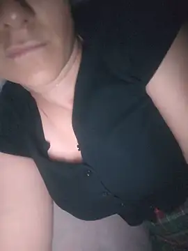 sara 41 online show from June 16, 6:21 pm