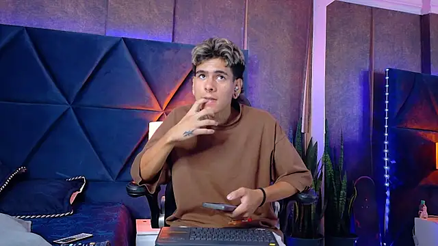 Bel Sebu online show from April 15, 9:48 pm