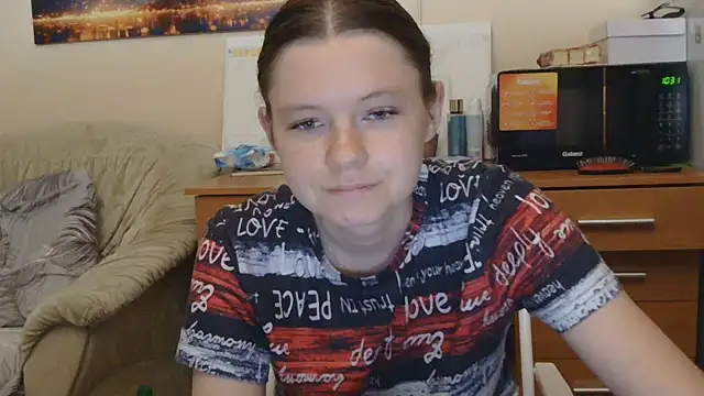 Snapshot of JessicaHolland1 chatting on June 24, 6:51 pm JessicaHolland1 online show from June 24, 6:51 pm