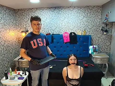 Justiin and brianna BDSM online show from April 15, 3:57 am