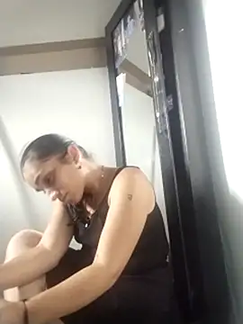 vegonicarouge online show from April 13, 7:52 pm