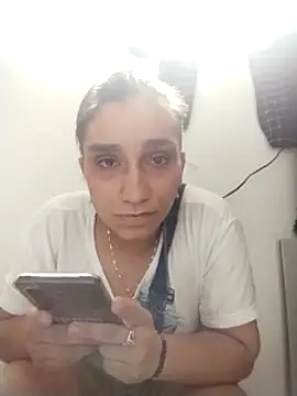 vegonicarouge online show from April 16, 4:52 pm