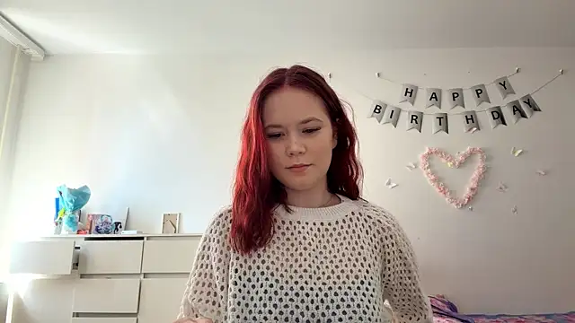 BernieceFender online show from April 14, 9:04 am