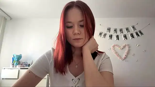 BernieceFender online show from April 18, 10:52 am