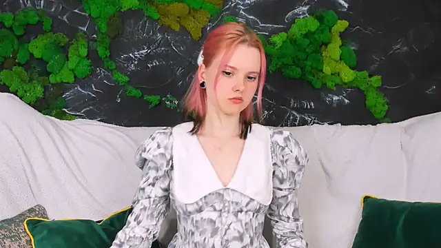 Lina Veyra online show from April 7, 12:49 pm