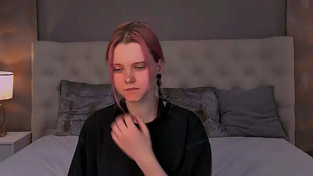 Lina Veyra online show from April 15, 12:01 pm