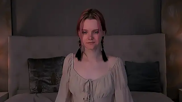 Lina Veyra online show from April 15, 7:58 pm