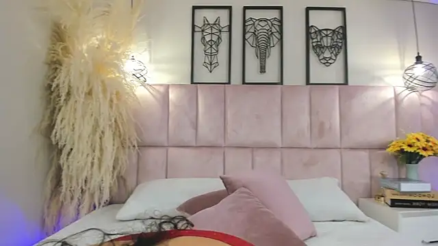 Vaithiare stone online show from April 11, 12:42 pm