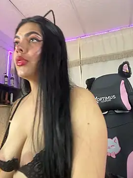 molly bick online show from April 17, 2:47 am