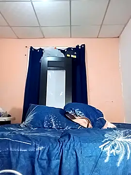 Marialae2735 online show from April 16, 7:36 pm