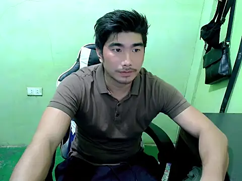 Snapshot of Hunkfireman chatting on June 28, 1:44 am Hunkfireman online show from June 28, 1:44 am