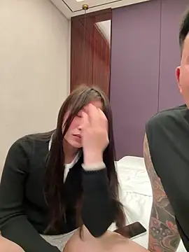 L7D8521 online show from April 9, 11:37 am