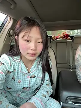 L7D8521 online show from April 15, 9:27 am