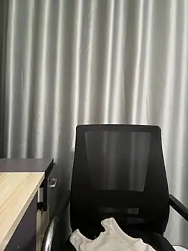 L7D8521 online show from June 2, 8:49 am