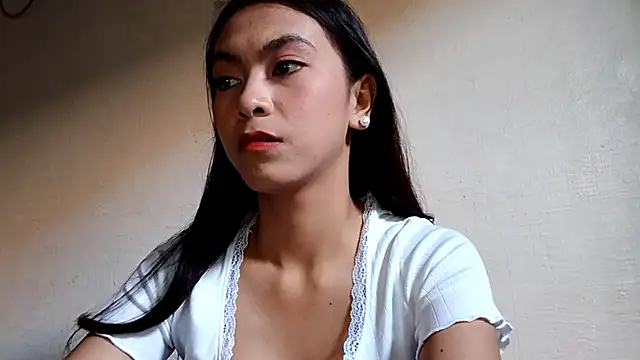 RosalindBrugler online show from April 11, 11:31 pm