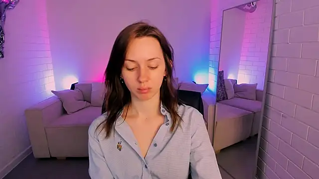 MeganClapp online show from April 15, 5:14 am