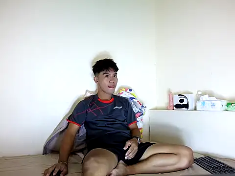 valerio fernan online show from April 8, 2:06 pm