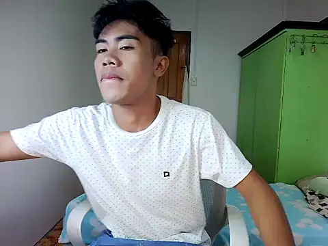 valerio fernan online show from July 11, 11:39 pm