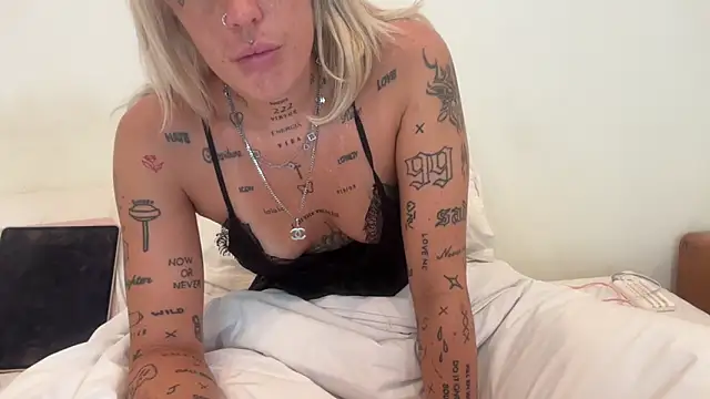 Snapshot of jesswilde_xo chatting on May 19, 7:58 am jesswilde xo online show from May 19, 7:58 am