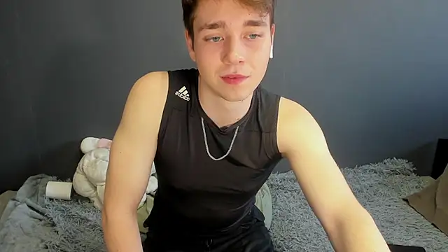 zeriax online show from April 8, 1:49 am