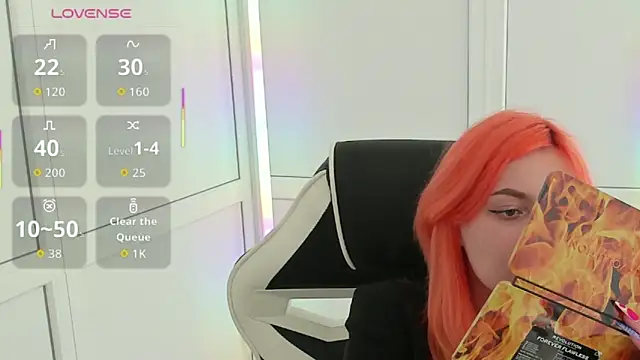 NightLeaf online show from April 8, 1:11 pm