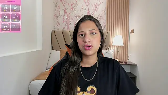 Atiena  online show from April 15, 6:48 pm