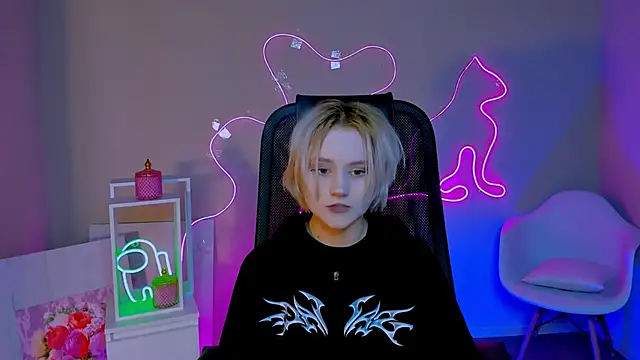 MicheleMarsh online show from April 15, 1:29 pm